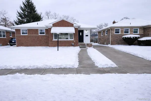 22120 Beverly ST, Oak Park, MI 48237