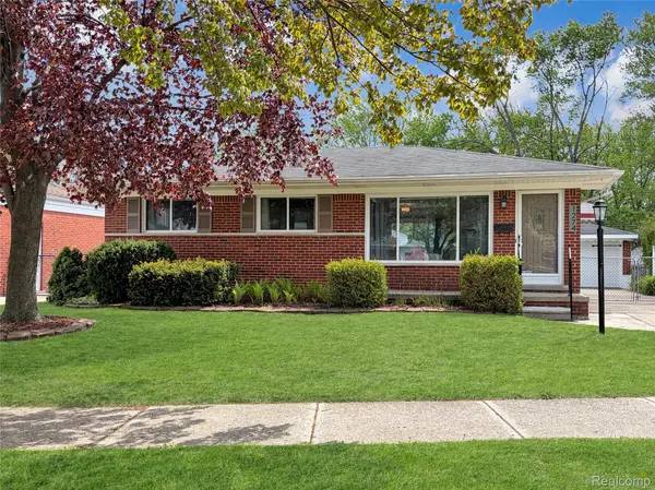 1274 Fontaine AVE, Madison Heights, MI 48071