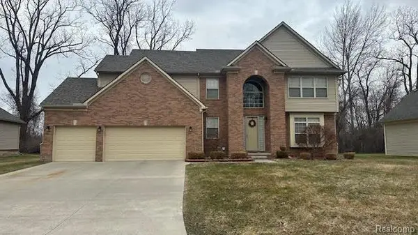 30194 Kimberly CT, Farmington Hills, MI 48336
