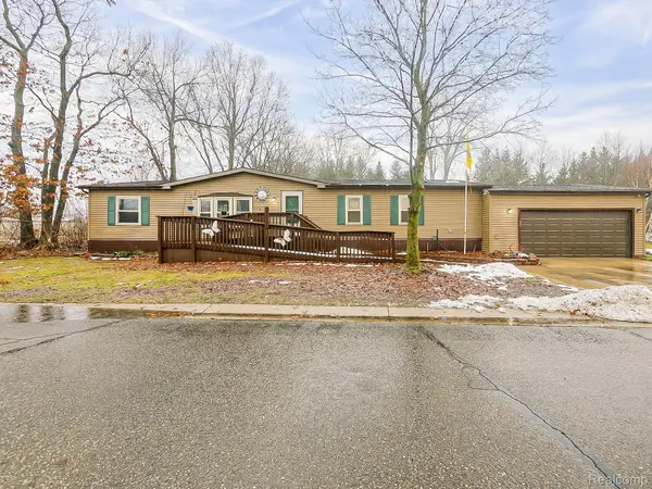 2015 Plum ST, Village Of Clarkston, MI 48348