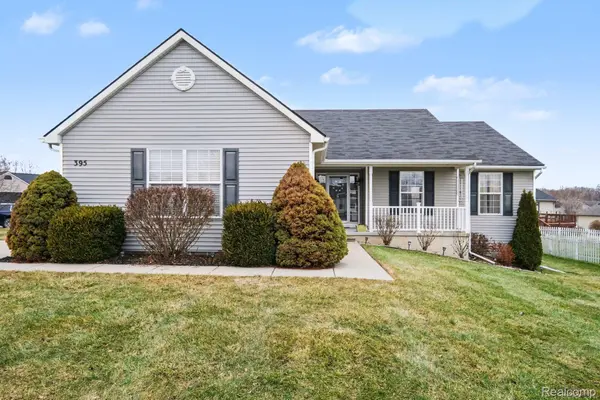 395 Haystack DR, Linden, MI 48451