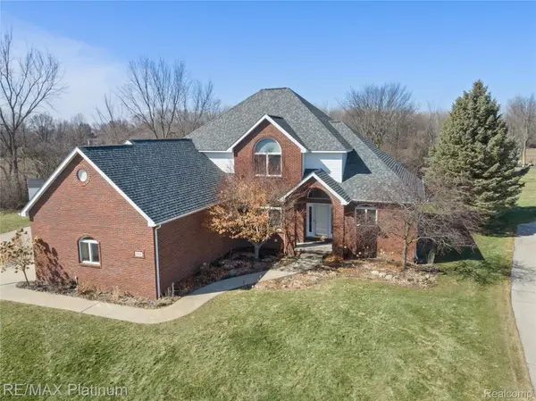 5252 Madison CT, Mundy Township, MI 48473