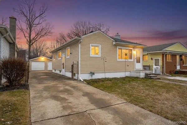 23360 Crossley AVE, Hazel Park, MI 48030
