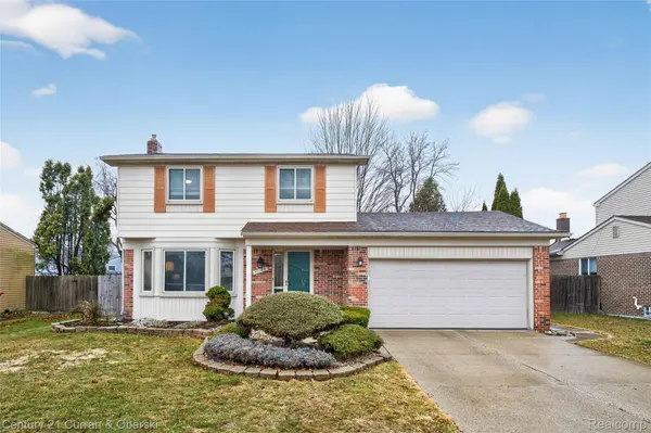 41183 Beechwood ST, Clinton Charter Township, MI 48038