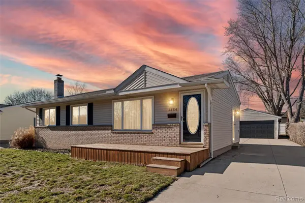 5354 Winshall DR, Swartz Creek, MI 48473