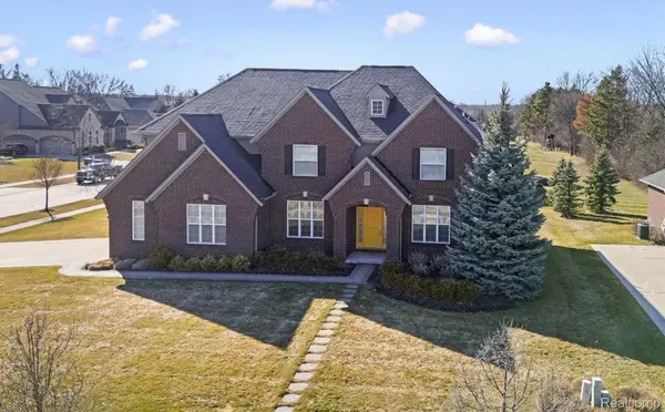 6789 Merrick DR, Troy, MI 48098