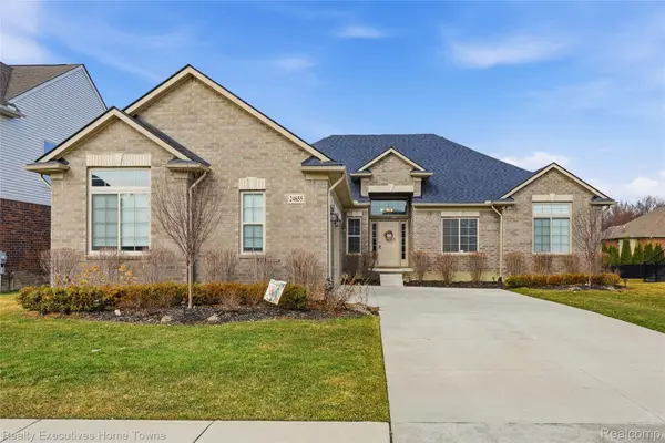 24655 Brookshire DR, Macomb Township, MI 48042