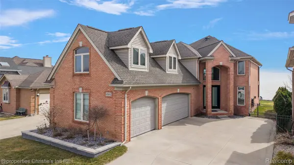45890 Private Shore DR, Chesterfield Township, MI 48047