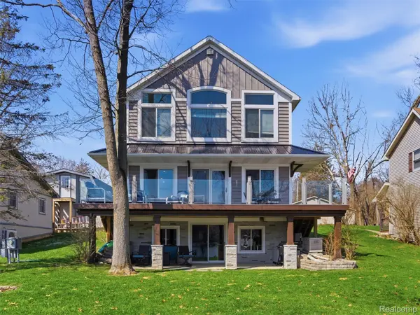 16475 Angle DR, Argentine Township, MI 48451