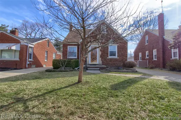 22852 Oakwood AVE, Eastpointe, MI 48021