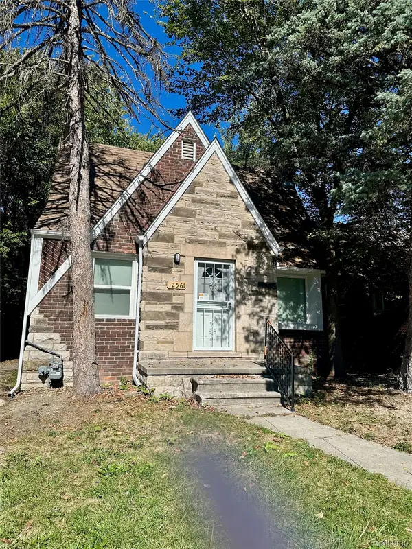 12561 Maiden ST, Detroit, MI 48213
