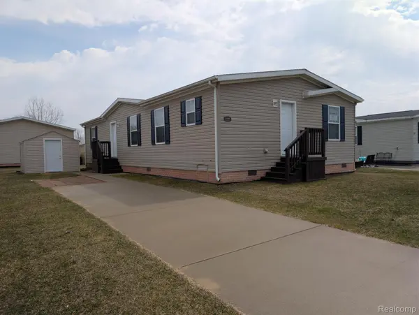 11033 Quail Run CT, Green Oak Township, MI 48178