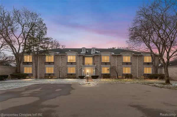 40750 Woodward AVE #25, Bloomfield Charter Township, MI 48304
