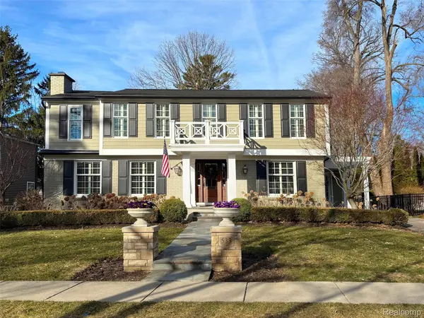 533 Westwood DR, Birmingham, MI 48009