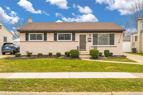 32547 Birkshire ST, St. Clair Shores, MI 48082
