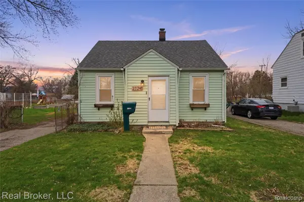 23241 Hill AVE, Warren, MI 48091