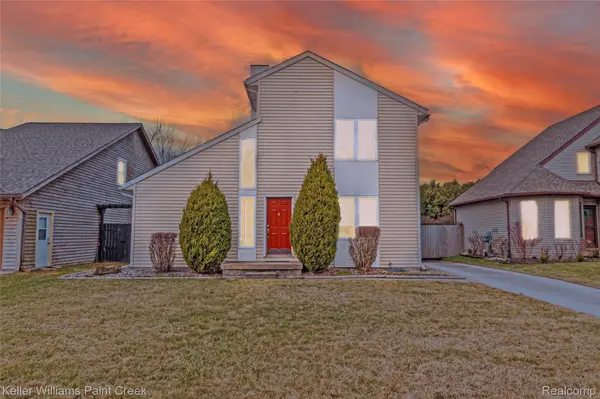 39671 Arbor ST, Harrison Charter Township, MI 48045