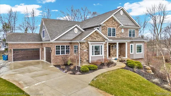13103 Harborview DR, Fenton Charter Township, MI 48451