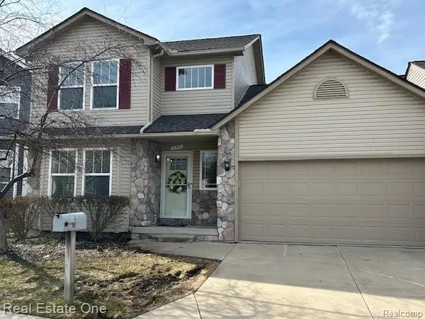 146 Jordyn WAY, Oxford Village, MI 48371