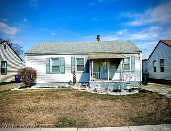 2084 New York AVE, Lincoln Park, MI 48146