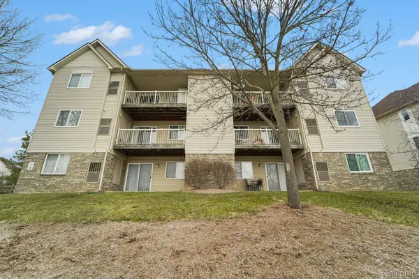 858 Amanda LN, Pontiac, MI 48340