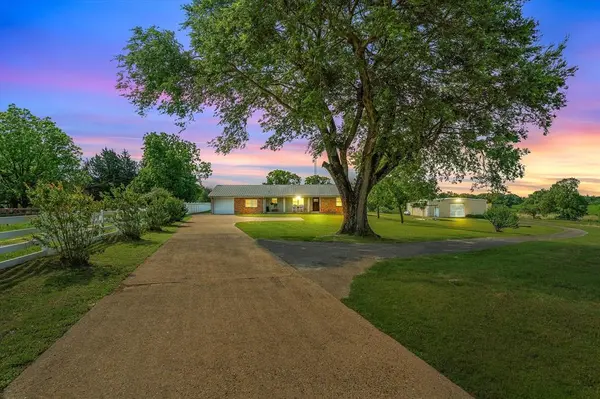 1216 Vz County Road 1211, Canton, TX 75103