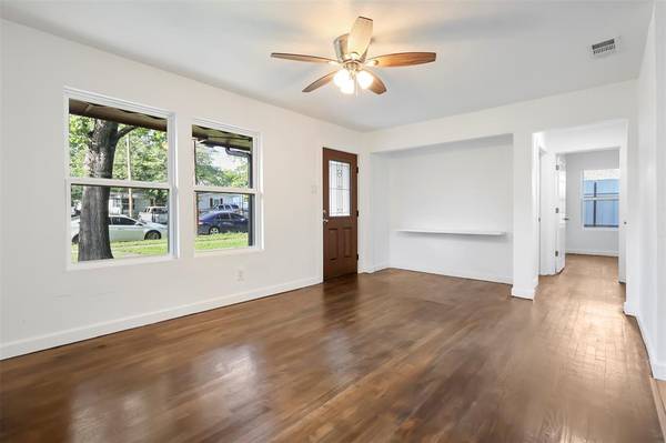 9532 Musgrave Drive, Dallas, TX 75217
