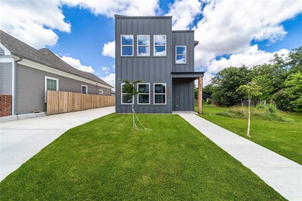 1426 Evans Avenue, Fort Worth, TX 76104