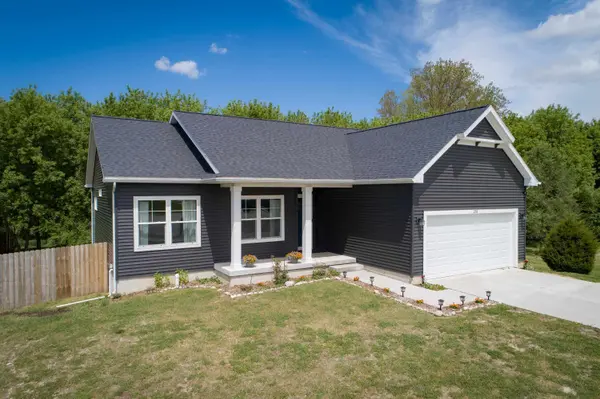 258 Ruby CT, Alma, MI 48801