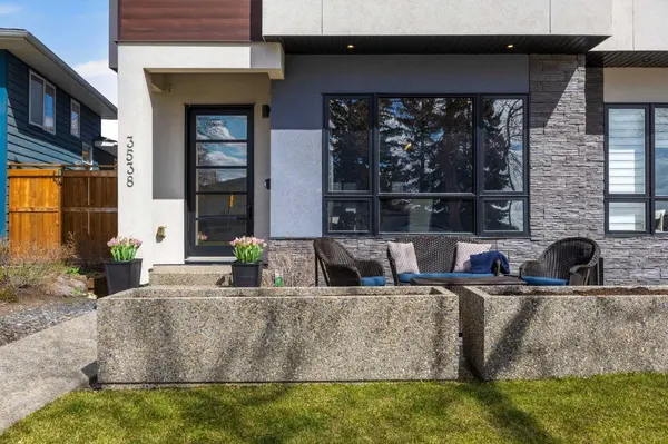 3538 36 AVE SW, Calgary, AB T3E 1C4