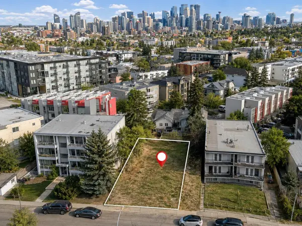 1819 26 AVE SW, Calgary, AB T2T 1E2