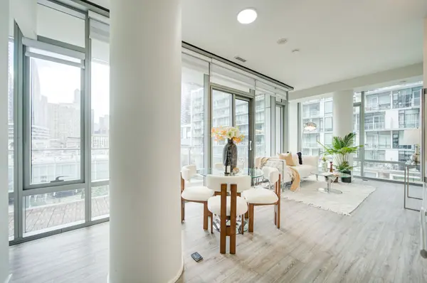 39 Queens Quay E #402, Toronto C01, ON M5E 0A5