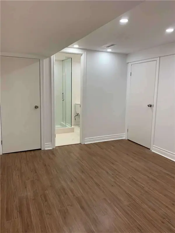 75 Kingslake RD #-Lower, Toronto C15, ON M2J 3E6