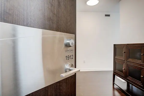 38 Dan Leckie WAY #1912, Toronto C01, ON M5V 2V6