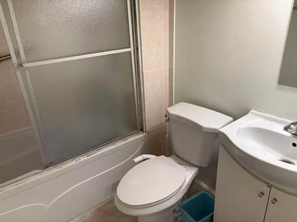 35 Cairnside CRES, Toronto C15, ON M2J 3M9