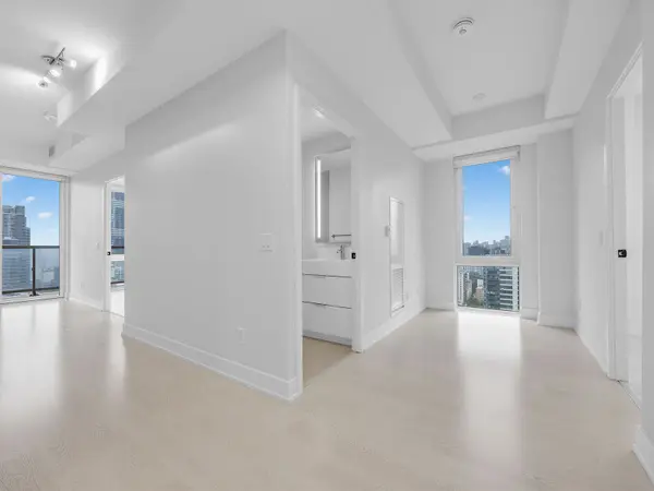 308 Jarvis ST #3105, Toronto C08, ON M5A 2P2