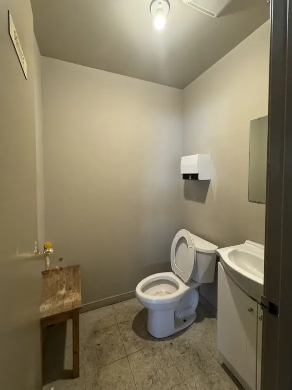 465 Milner AVE #6 & 7, Toronto E11, ON M1B 2K4