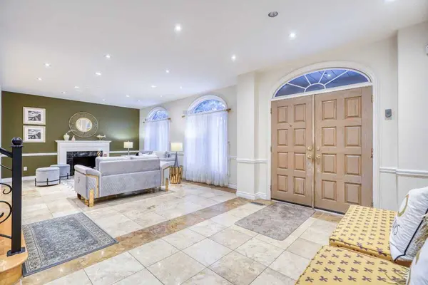 69 Ava CRES, Richmond Hill, ON L4B 2X5