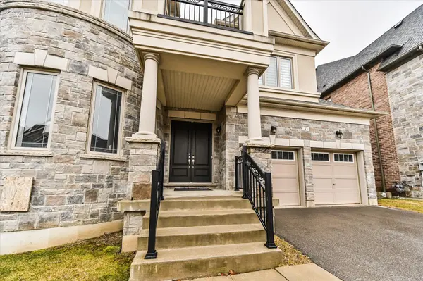 33 Straw Cutter Gate, Vaughan, ON L6A 4Y5