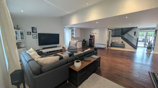 247 Poplar AVE, Tay, ON L0K 1R0