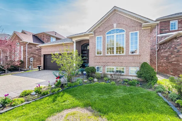 2368 Foxhole CIR, Oakville, ON L6M 4X4