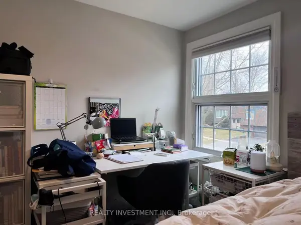 440 Brookmill RD #Unit 2, Oakville, ON L6J 5K5