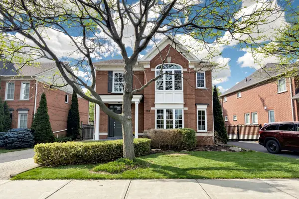 239 Westfield TRL, Oakville, ON L6H 6H8