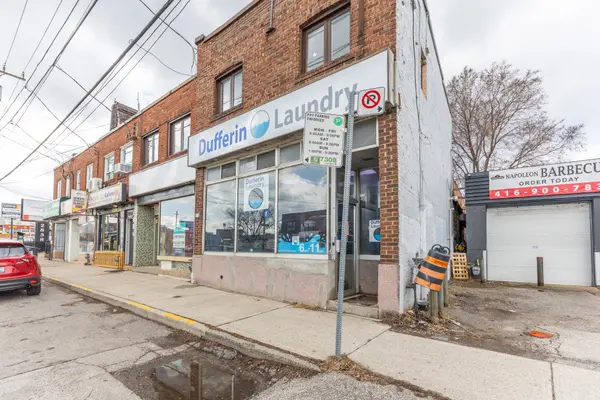 2850-2852 Dufferin ST, Toronto W04, ON M6B 3S3