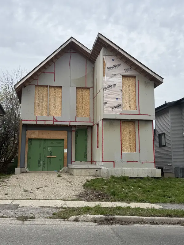 208 Grange ST, Guelph, ON N1E 2W1