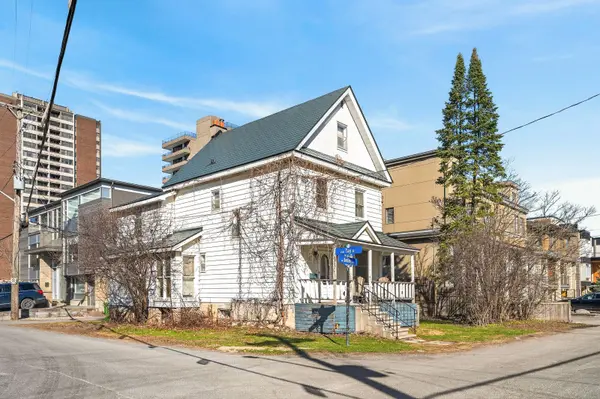 388 Berkley AVE, Carlingwood - Westboro And Area, ON K2A 2G7