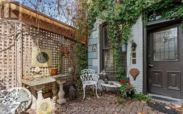 11 Isabel ST, Belleville, ON K8P 3N4