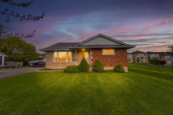 127 KING ST E, Haldimand, ON N0A 1H0