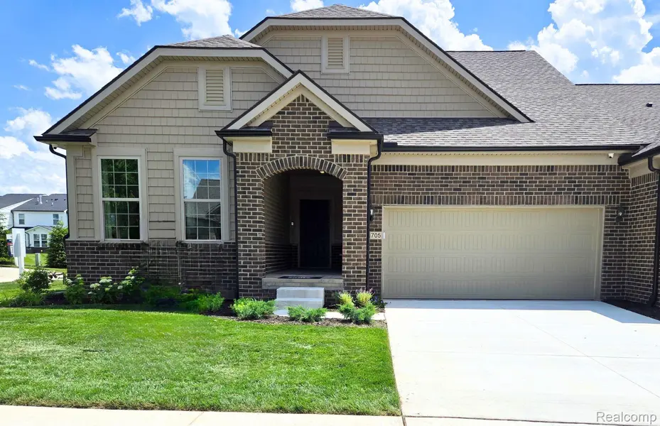 705 West Spaniel DR, Originalcity, MI 48108