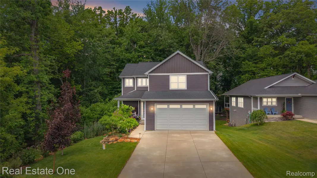 3259 Rush Lake RD, Hamburg Township, MI 48169